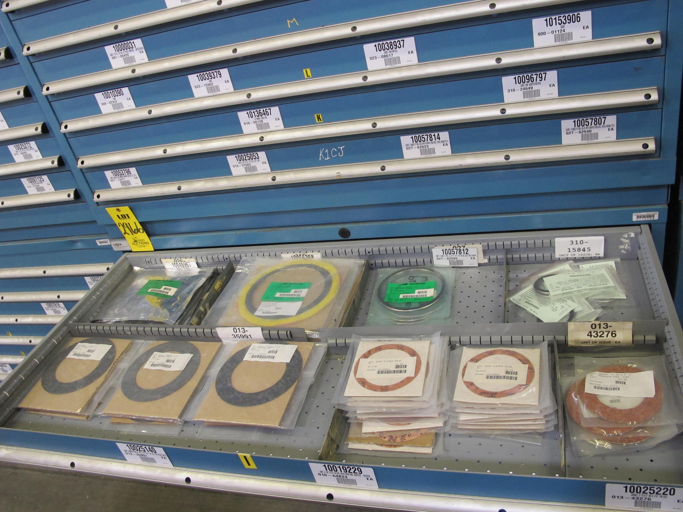 LISTA HEAVY DUTY 9-DRAWER PARTS CABINET W/ CONTENTS (W-50) LOADING & HANDLING FEE $25-